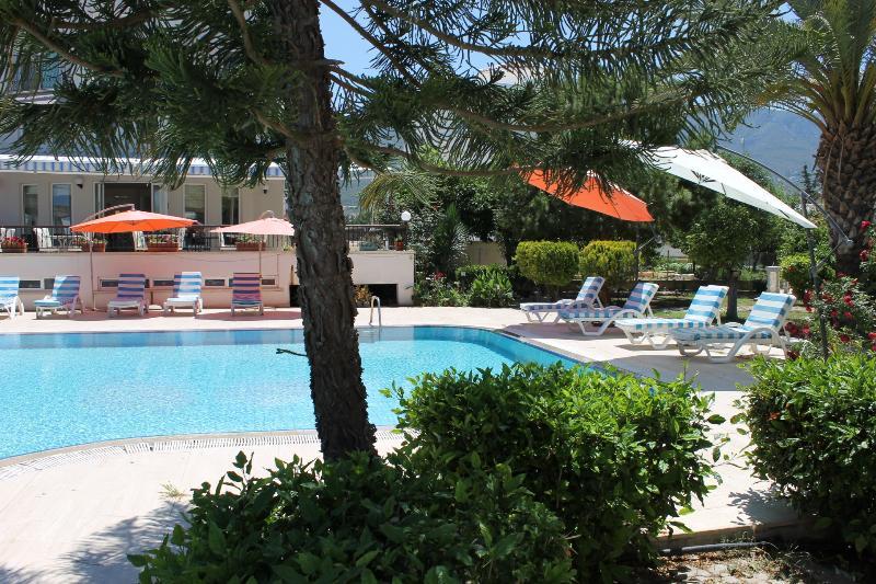 The Prince Inn Hotel & Villas Agios Georgios  Esterno foto